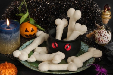 idées de recettes pour Halloween : des os et doigts de sorcière en meringue