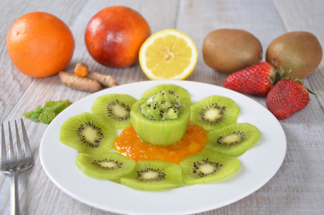 Délicieux dessert vitaminé au Kiwi et caviar de curcuma frais
