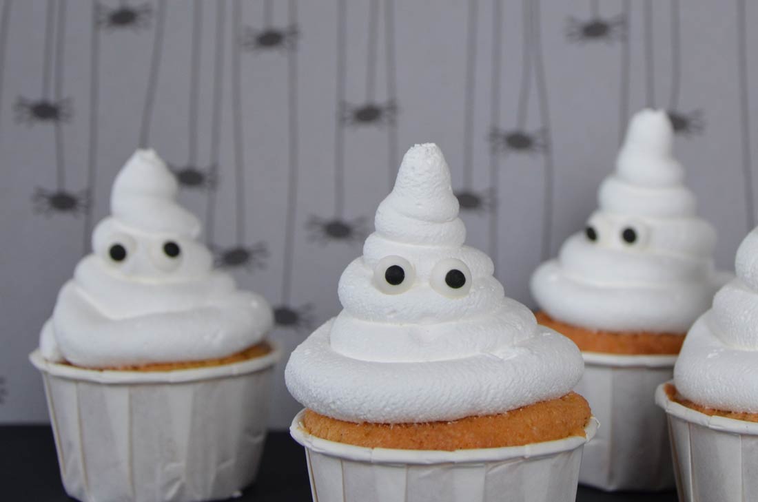 Recette de cupcakes fantômes pour Halloween sur Turbigo Gourmandises