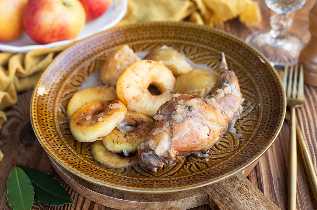 Lapin cuisiné au cidre et aux pommes fruits
