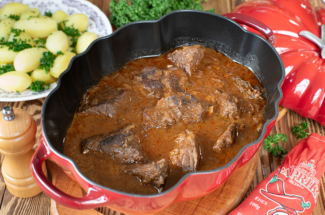 goulash de boeuf, recette à mijoter à la cocotte