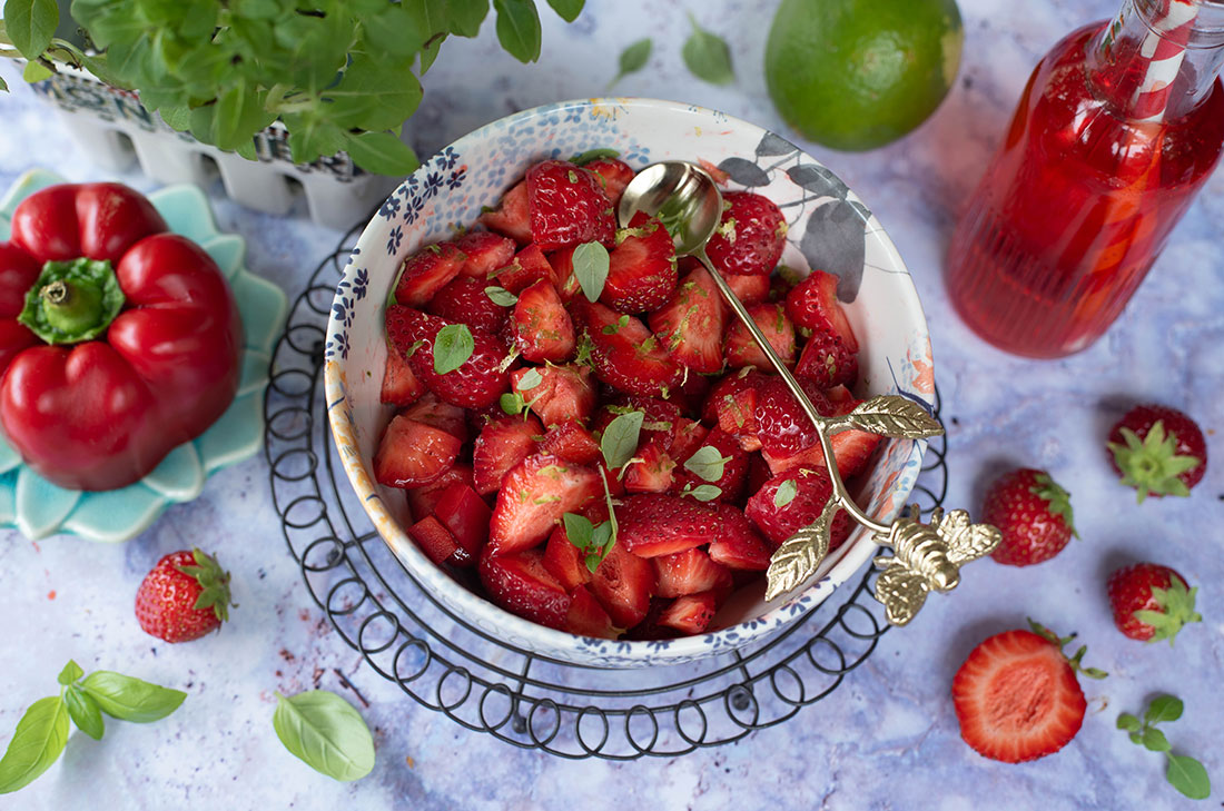 tartare fraises et poivron, dessert frais et péchu
