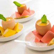 sweet egg Matines par Mitt studio