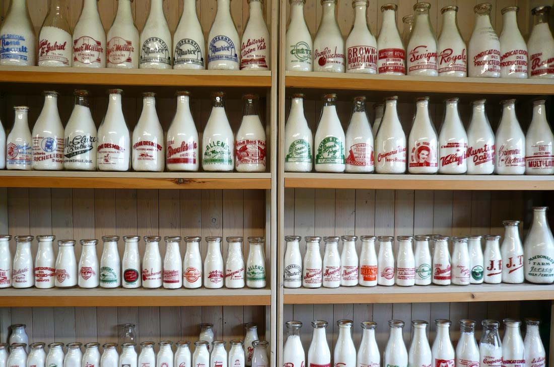bouteilles de lait anciennes