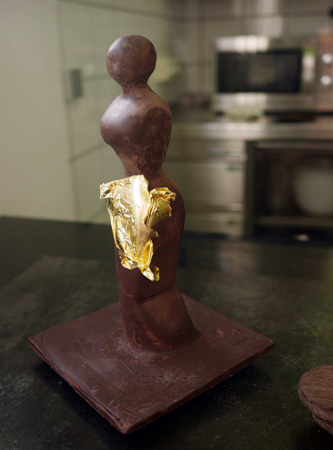 École Valrhona X École Boulle : sculpture en chocolat de Xavier Brignon