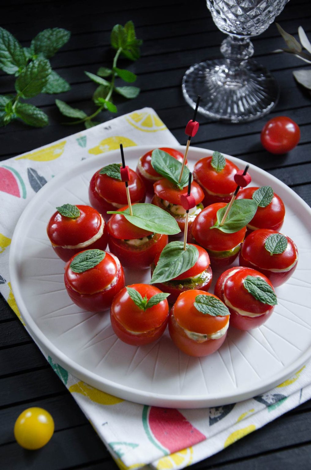 Tomates Cocktail Garnies Pour L Ap Ro