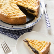 Gâteau breton fourré crème de pruneau
