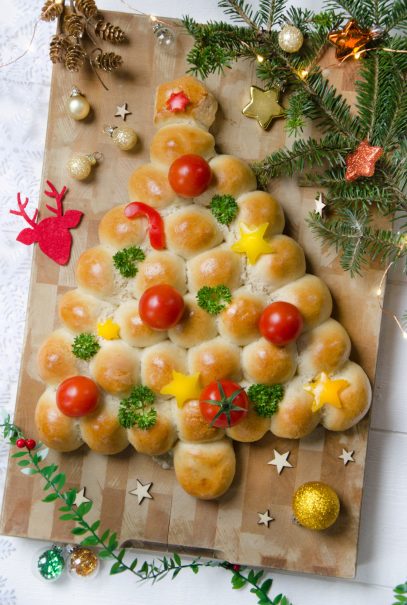 Sapin de Noël boules pizza fromage