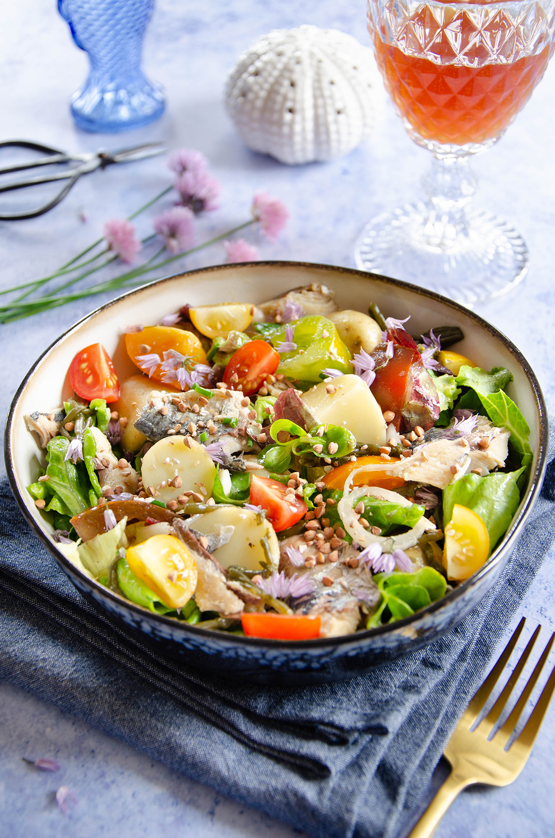 Recette de salade aux pommes de terre et aux sardines, parfaite pour l'été.