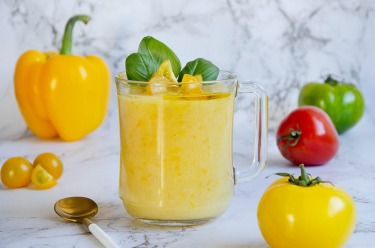 Soupe glacée tomates et poivrons jaunes