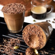 Mousse au chocolat épices cardamome café