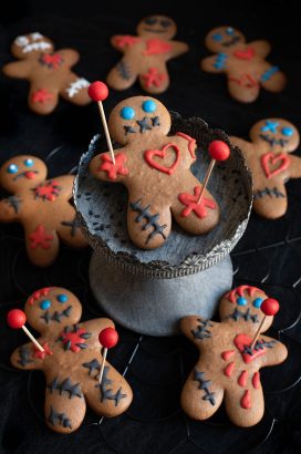 Biscuits voodoo {gingerbread Halloween}