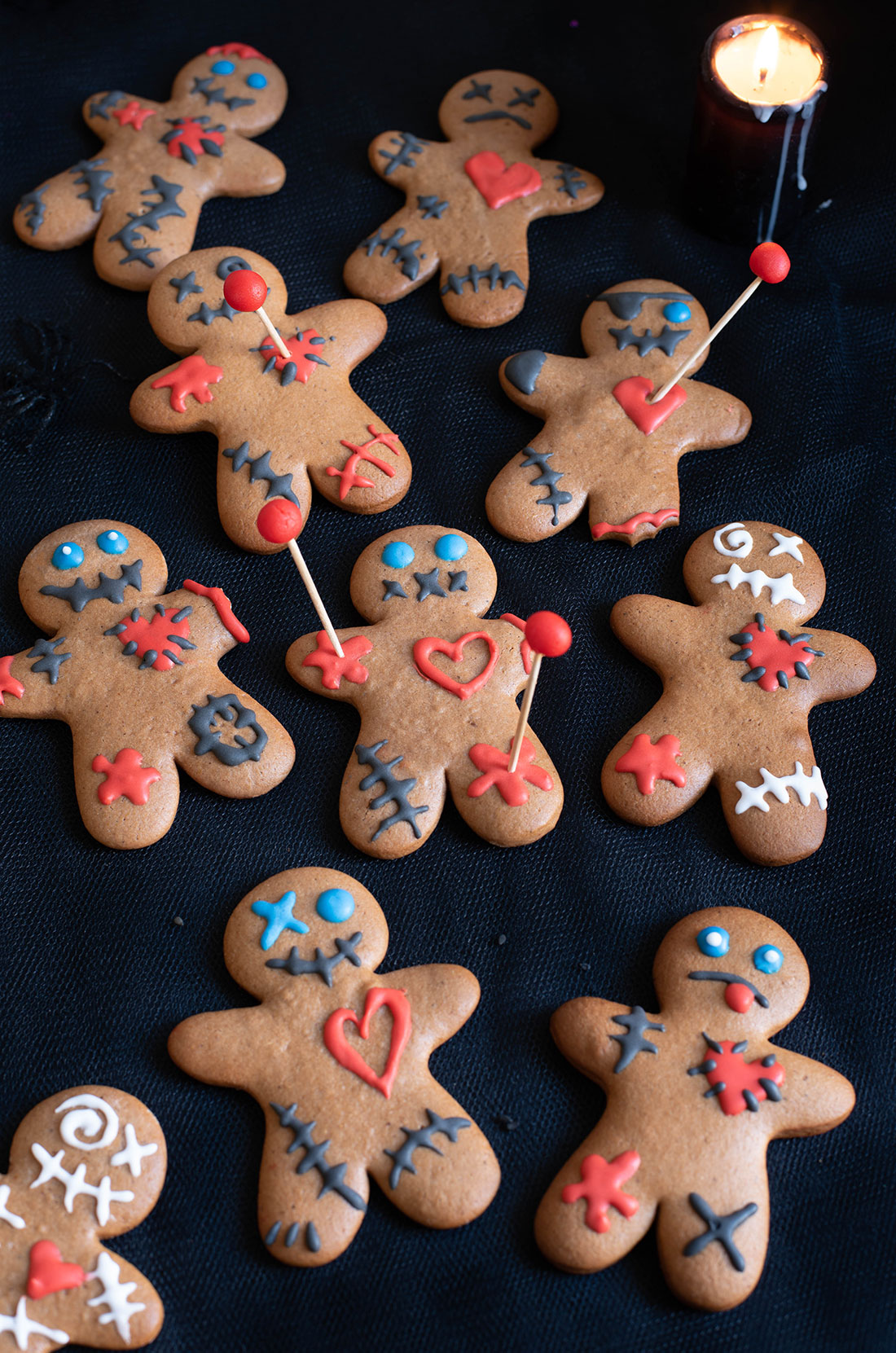 Gingerbread façon Halloween : les biscuits voodoo