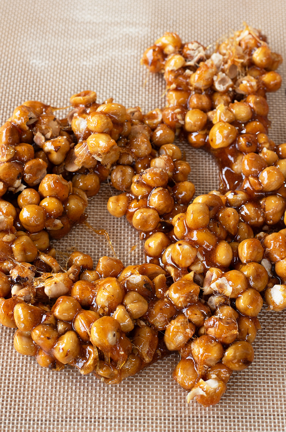 Noisettes caramélisées pour réaliser du praliné